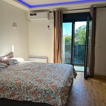 Maison Plessis Vakantiehuis Champigny-sur-Marne